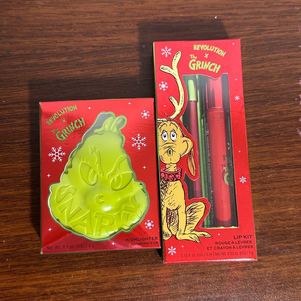 Revolution‎ X The Grinch Lip Kit and Highlighter